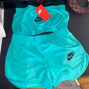 Nike two piece short set
